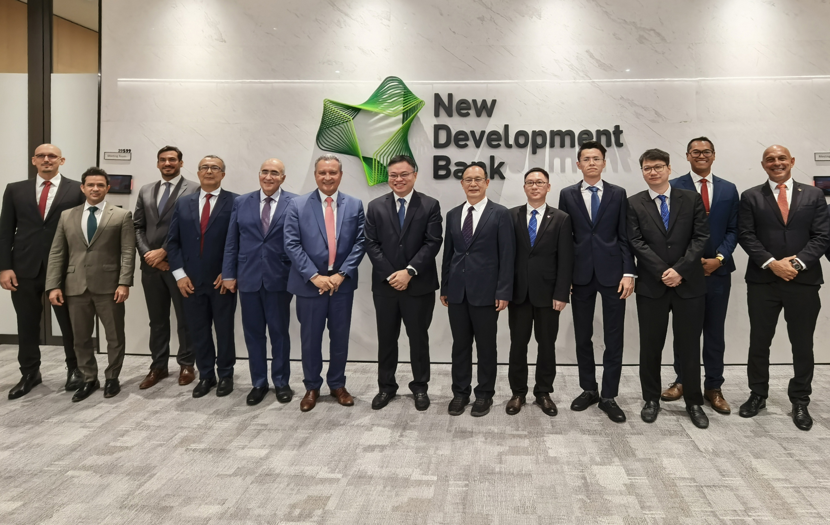 4001老百汇net(集团)NO.1官方网站