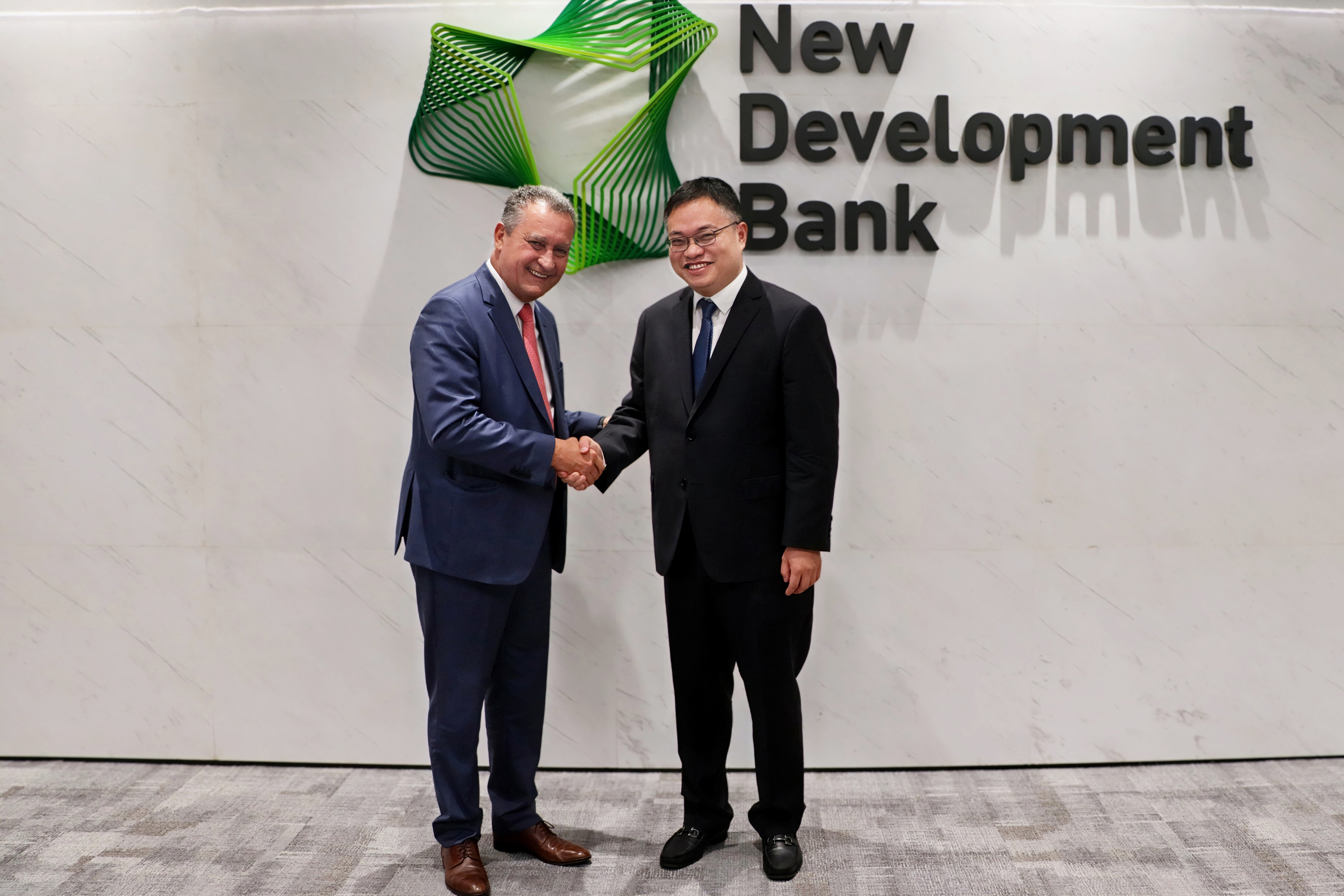 4001老百汇net(集团)NO.1官方网站